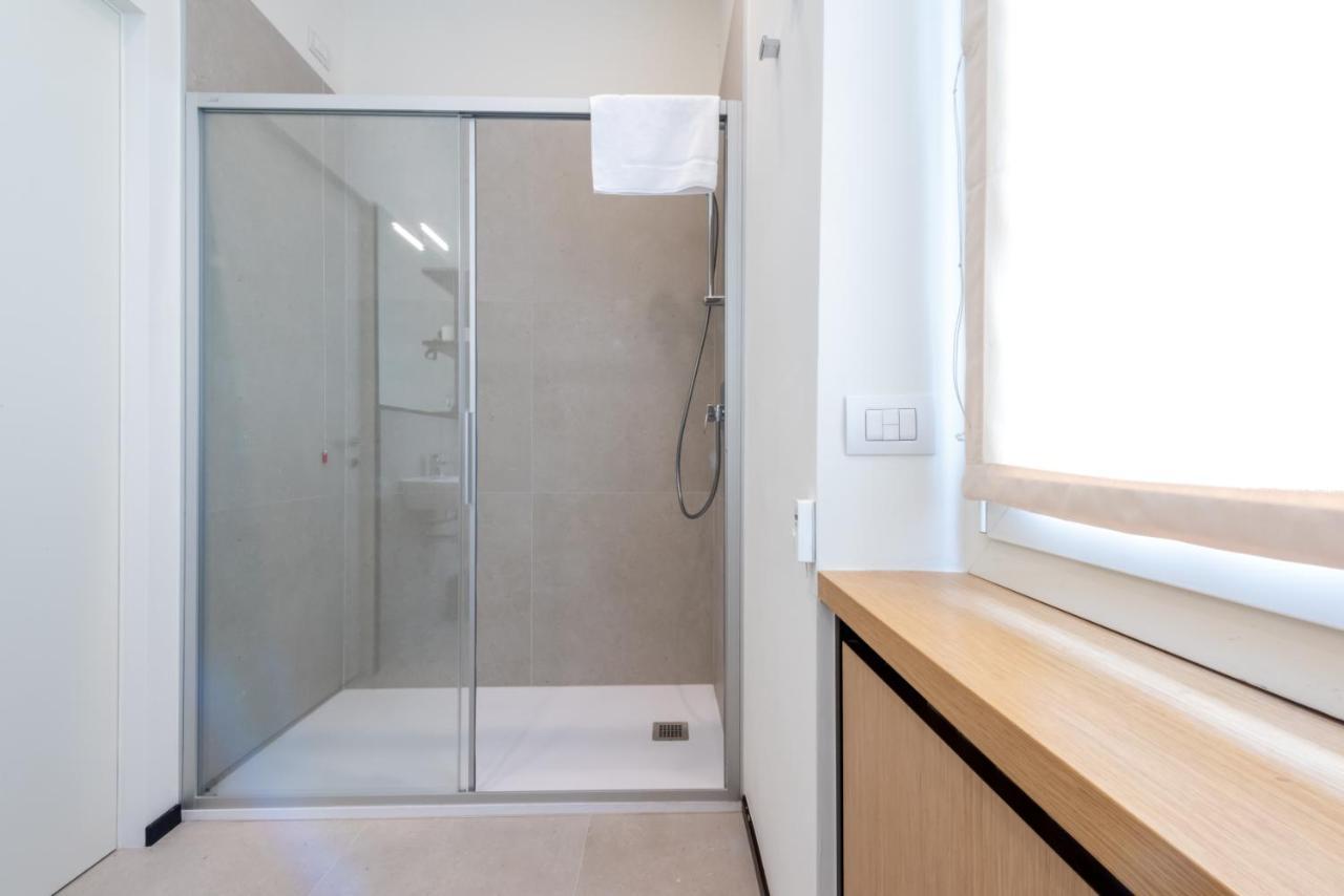 Fontana Suites - 15 Min Dal Duomo Милано Екстериор снимка