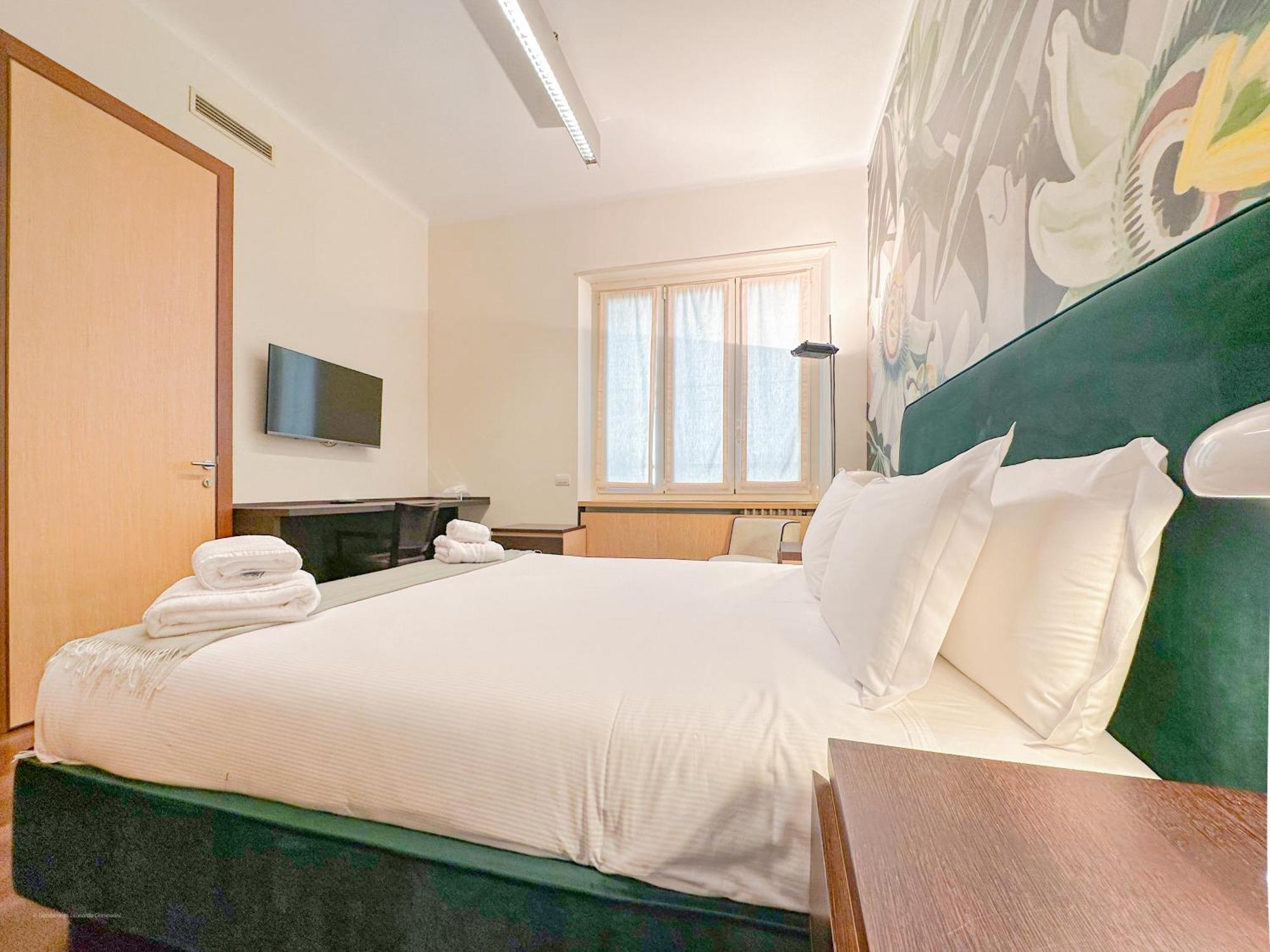 Fontana Suites - 15 Min Dal Duomo Милано Стая снимка